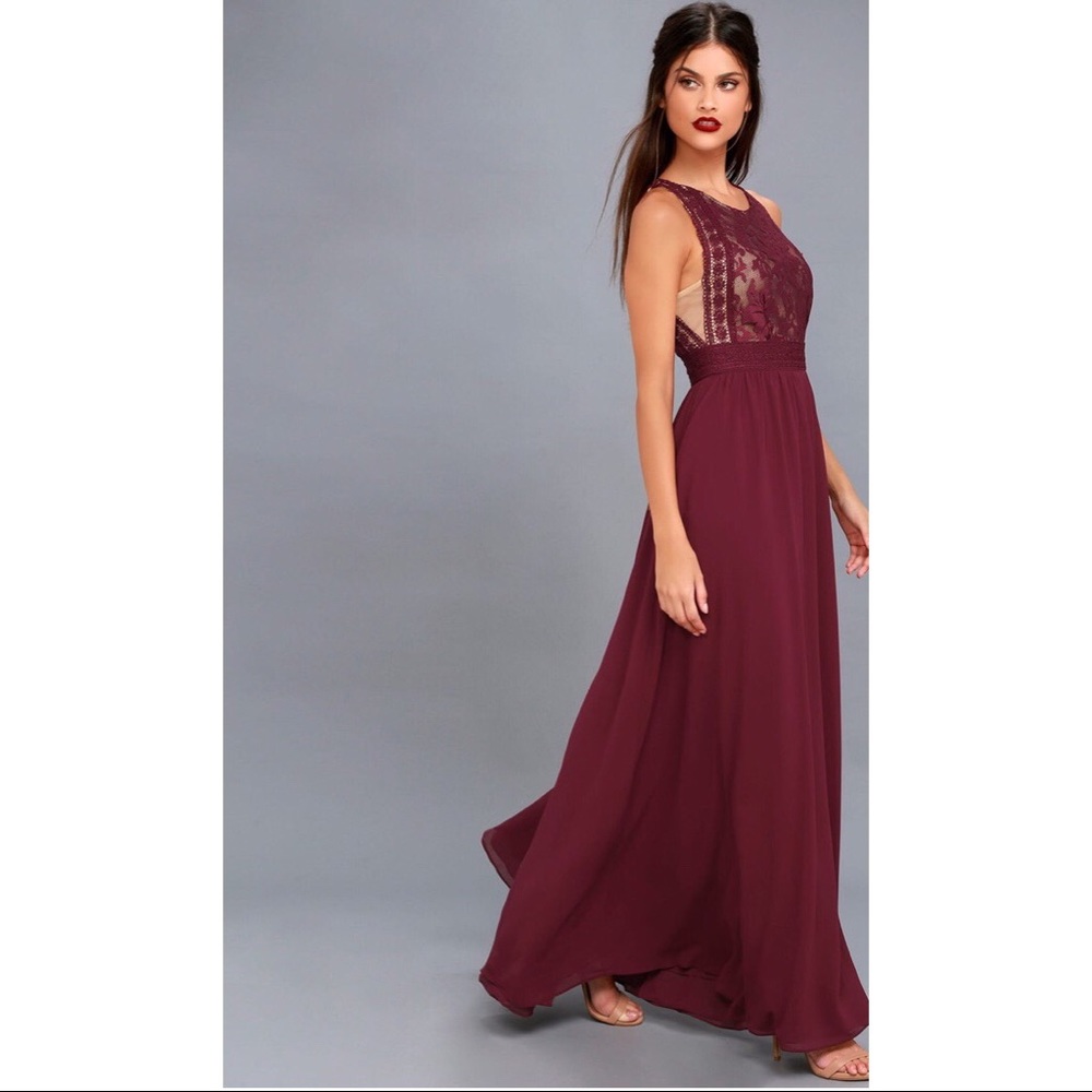 • • Lulu’s | Burgundy Red Maxi Dress - Lace